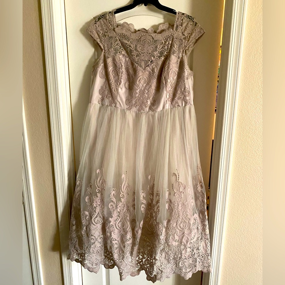 Gray lace layered cap sleeve gown